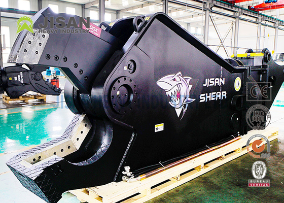A máquina escavadora Scrap Hydraulic Concrete da demolição corta desmontando os carros 50t